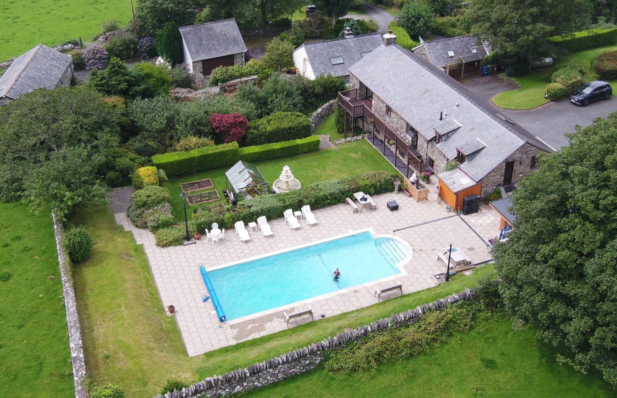 The Old Farmhouse B&B Dyffryn Ardudwy Экстерьер фото